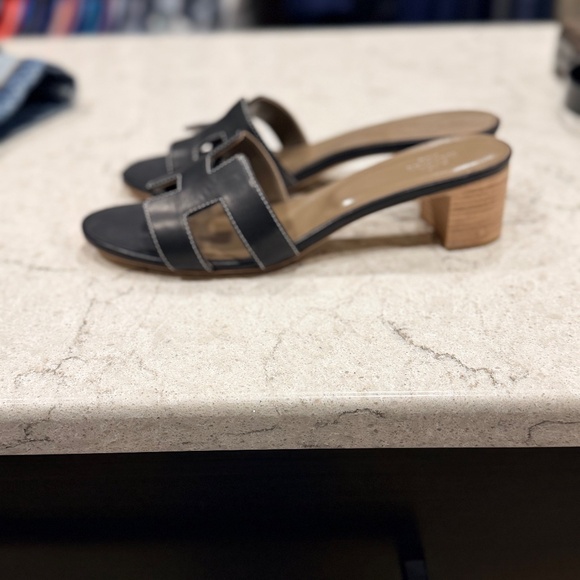 Hermes Oasis Sandal - Picture 6 of 12